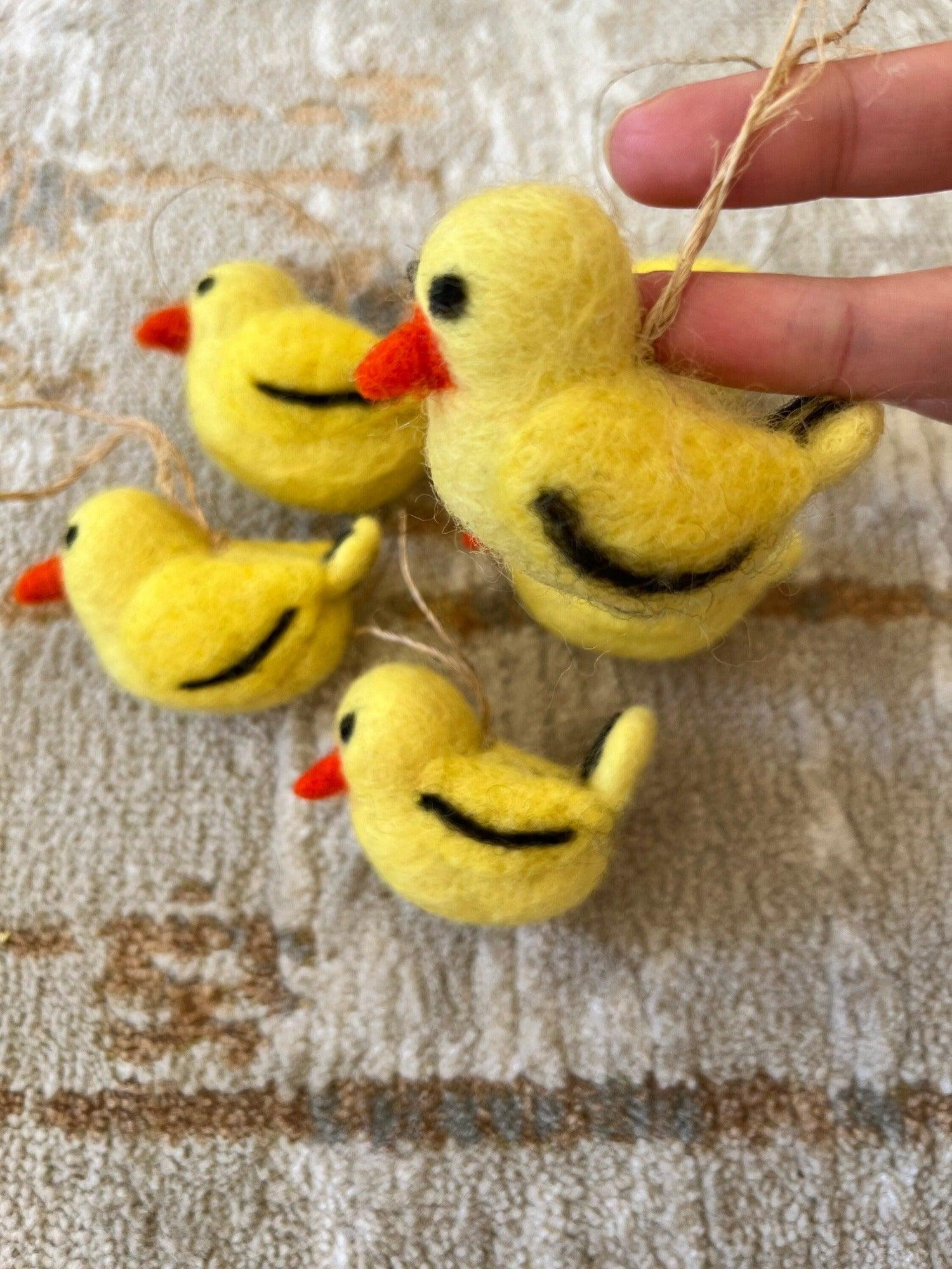 Handmade Felt Easter Chicks for hanging decoration - ppcraftsupplies